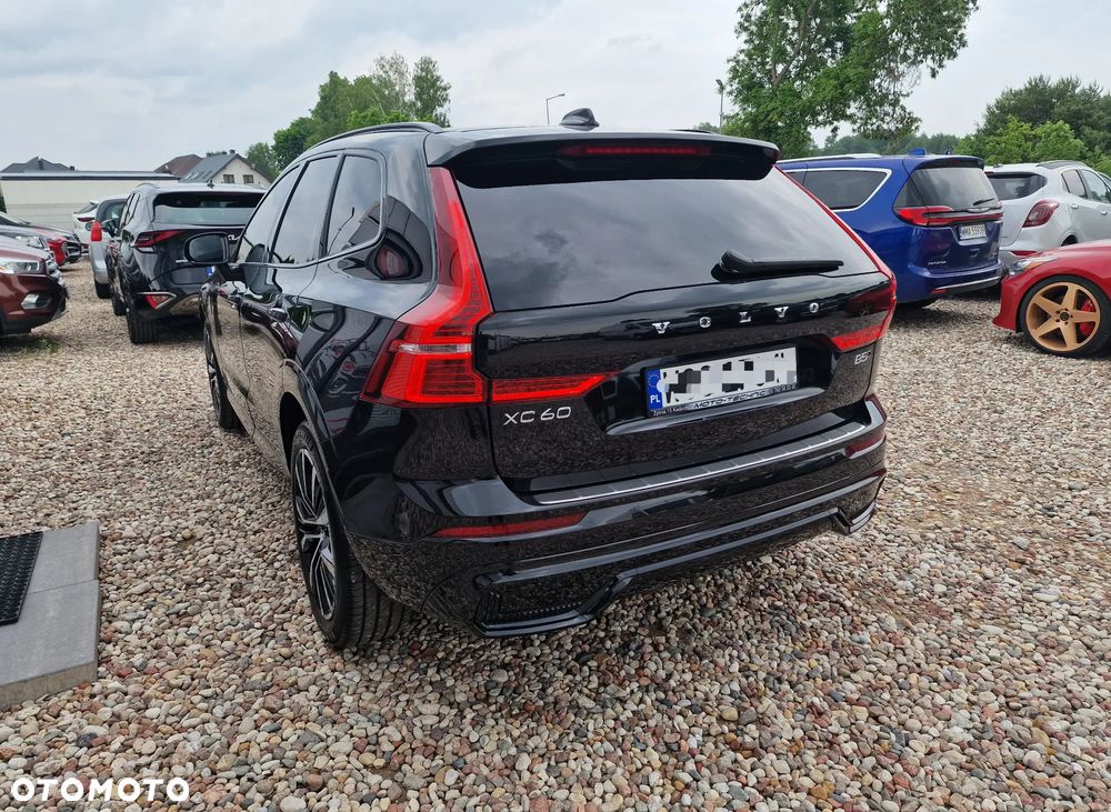 Volvo XC 60 B5 B AWD Ultimate Black Edition - 8