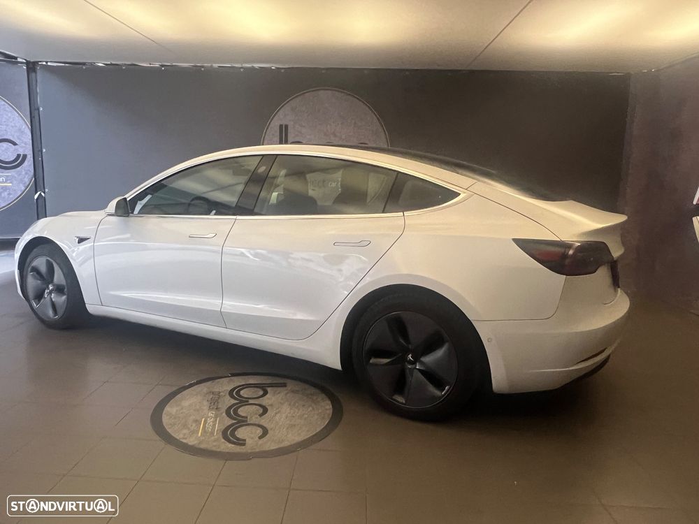Tesla Model 3 Standard Range Plus RWD - 4