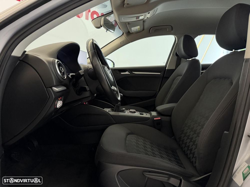 Audi A3 Sportback 1.6 TDI - 13