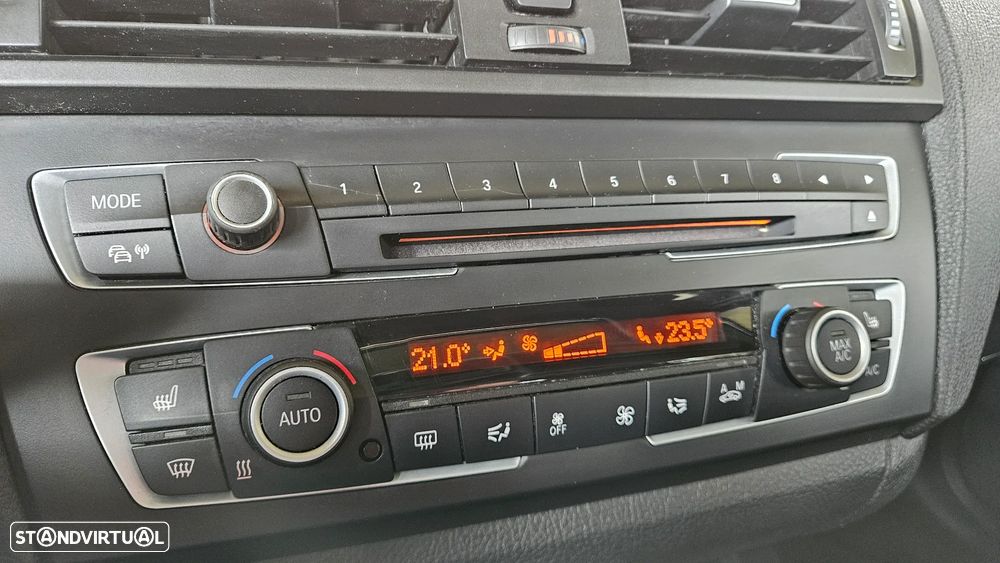 BMW 120 d xDrive Sport Line - 28