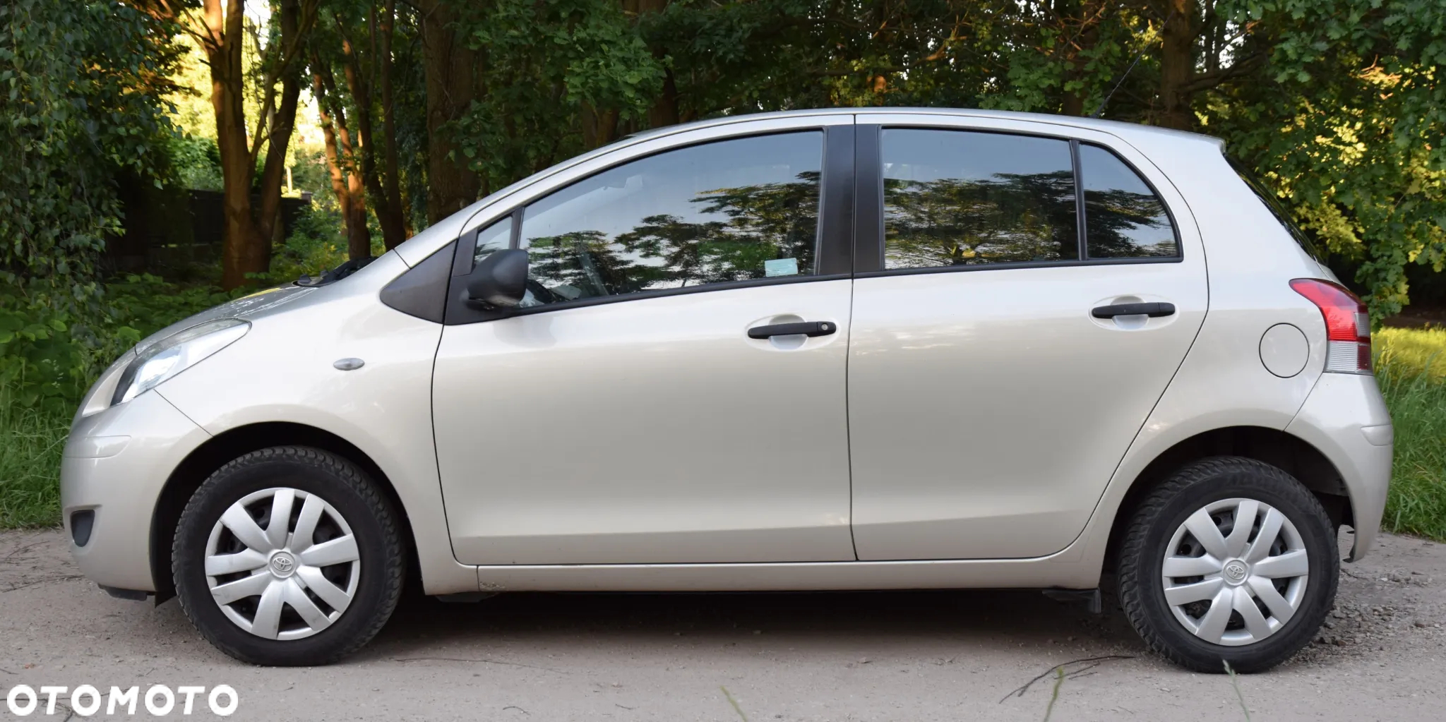 Toyota Yaris 1.0 Luna A/C - 3