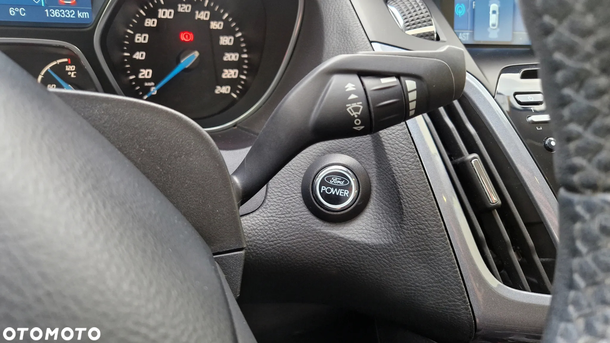 Ford Focus Turnier 1.6 EcoBoost Start-Stopp-System SYNC Edition - 31
