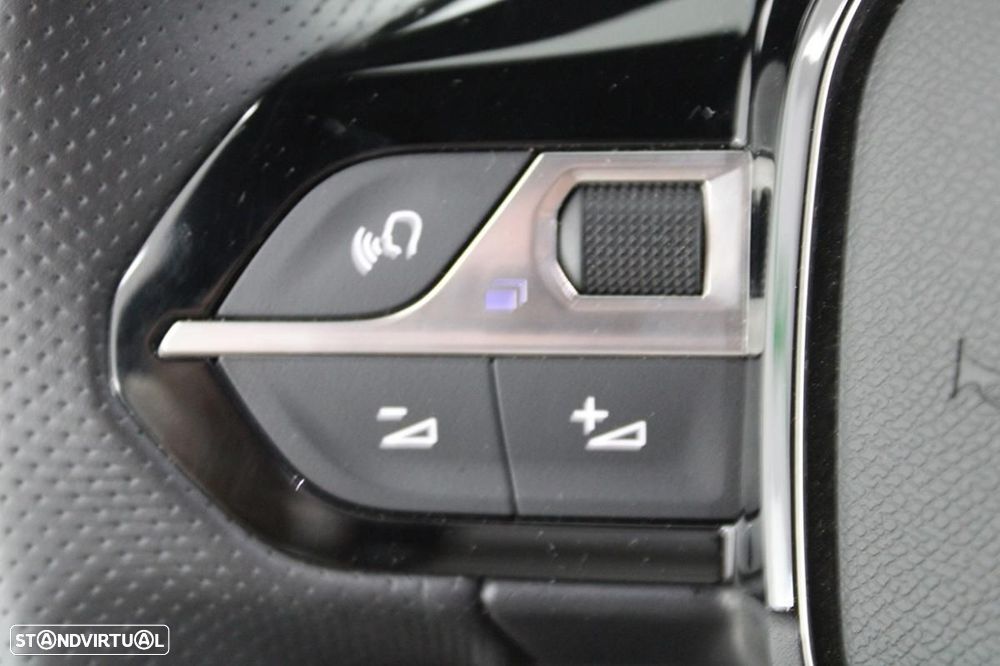 Peugeot e-2008 50 kWh GT Line - 18