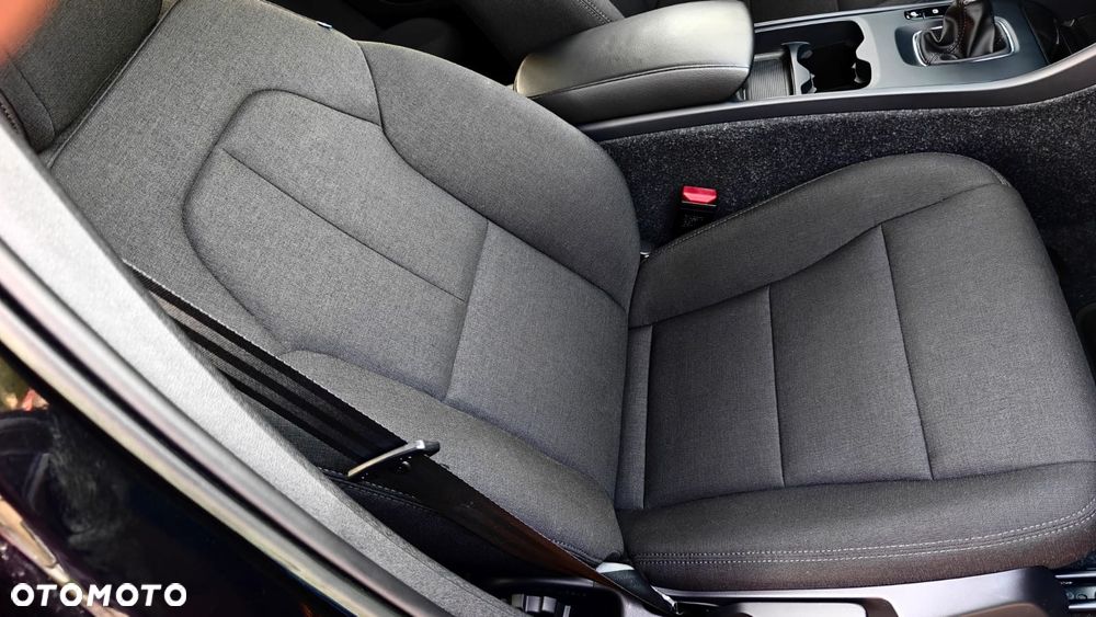 Volvo XC 40 T3 Momentum Pro - 27