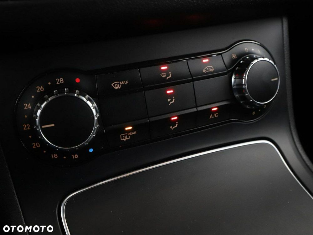 Mercedes-Benz Klasa B 180 CDI - 30