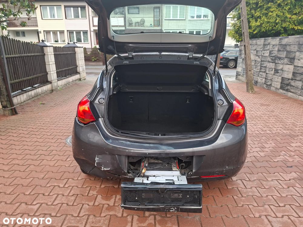 Opel Astra 1.4 ecoFLEX - 10