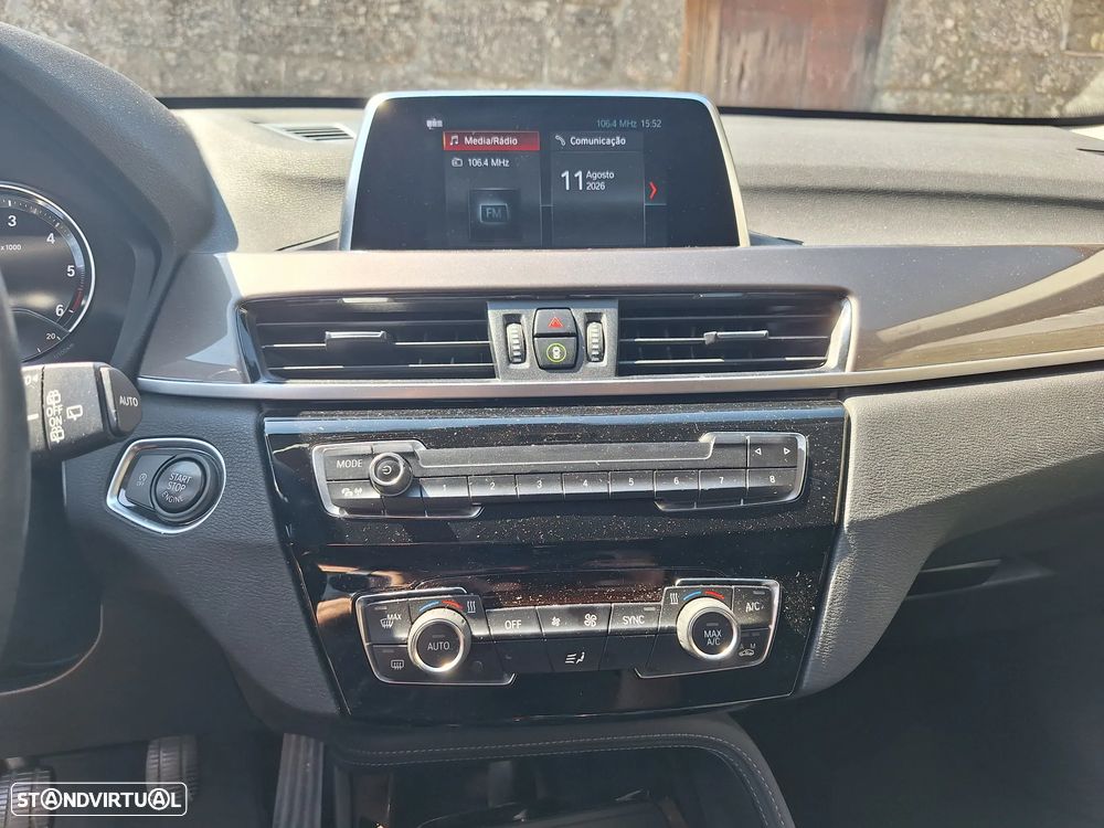 BMW X1 xDrive18d - 11