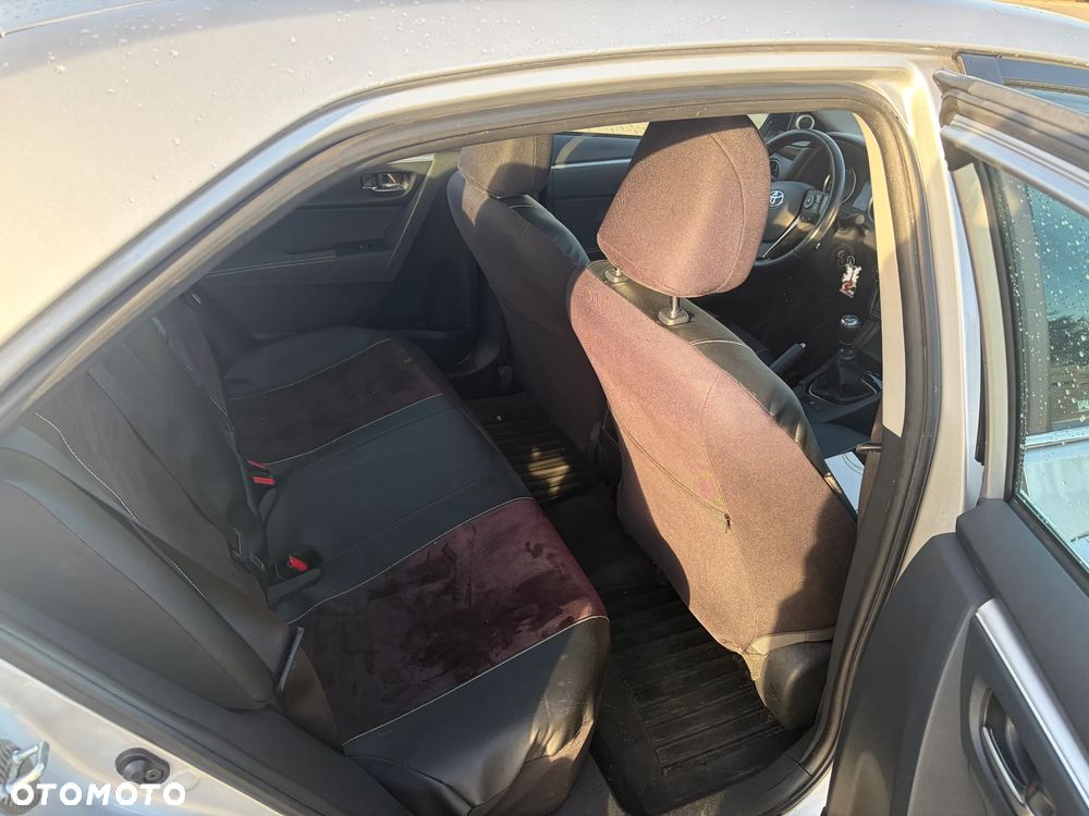 Toyota Corolla 1.6 Prestige - 5