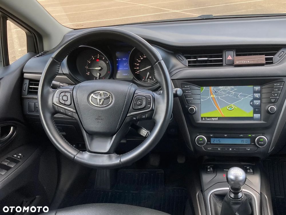 Toyota Avensis 1.8 Prestige - 5