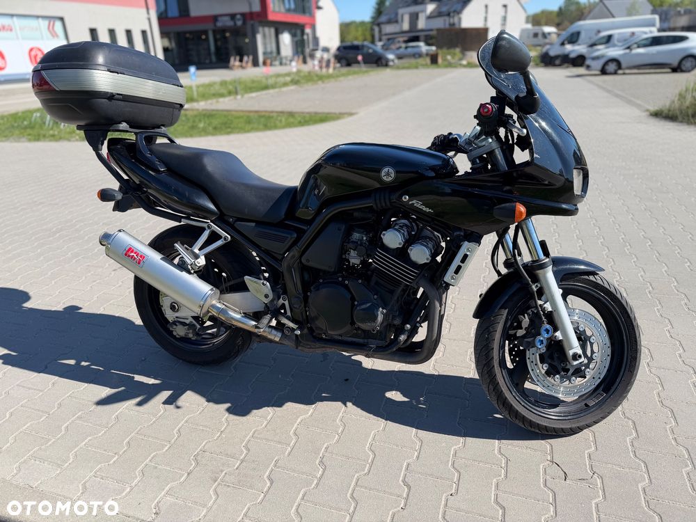 Yamaha FZS - 1