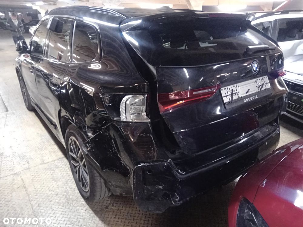 BMW iX1 xDrive30 66.5kWh M Sport - 4