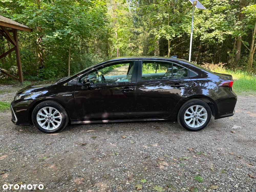 Toyota Corolla 1.8 Hybrid Comfort - 24