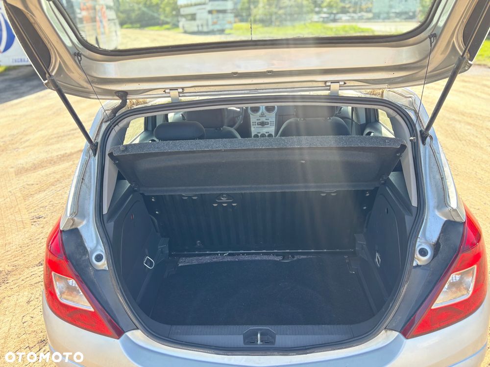 Opel Corsa 1.0 12V Essentia - 11