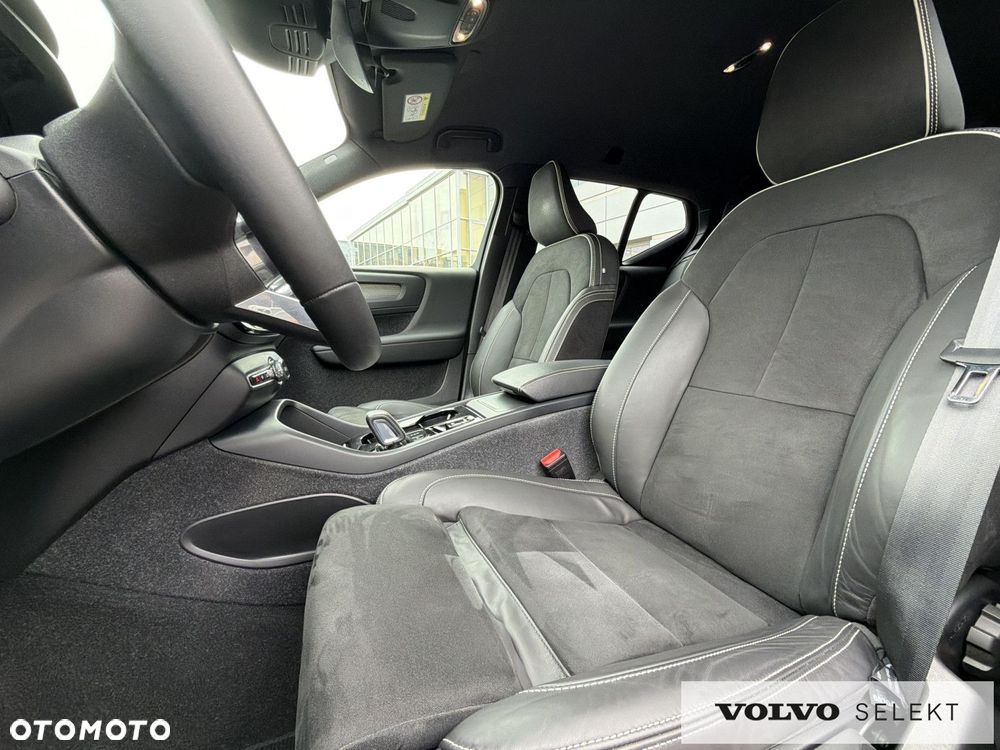 Volvo XC 40 - 11