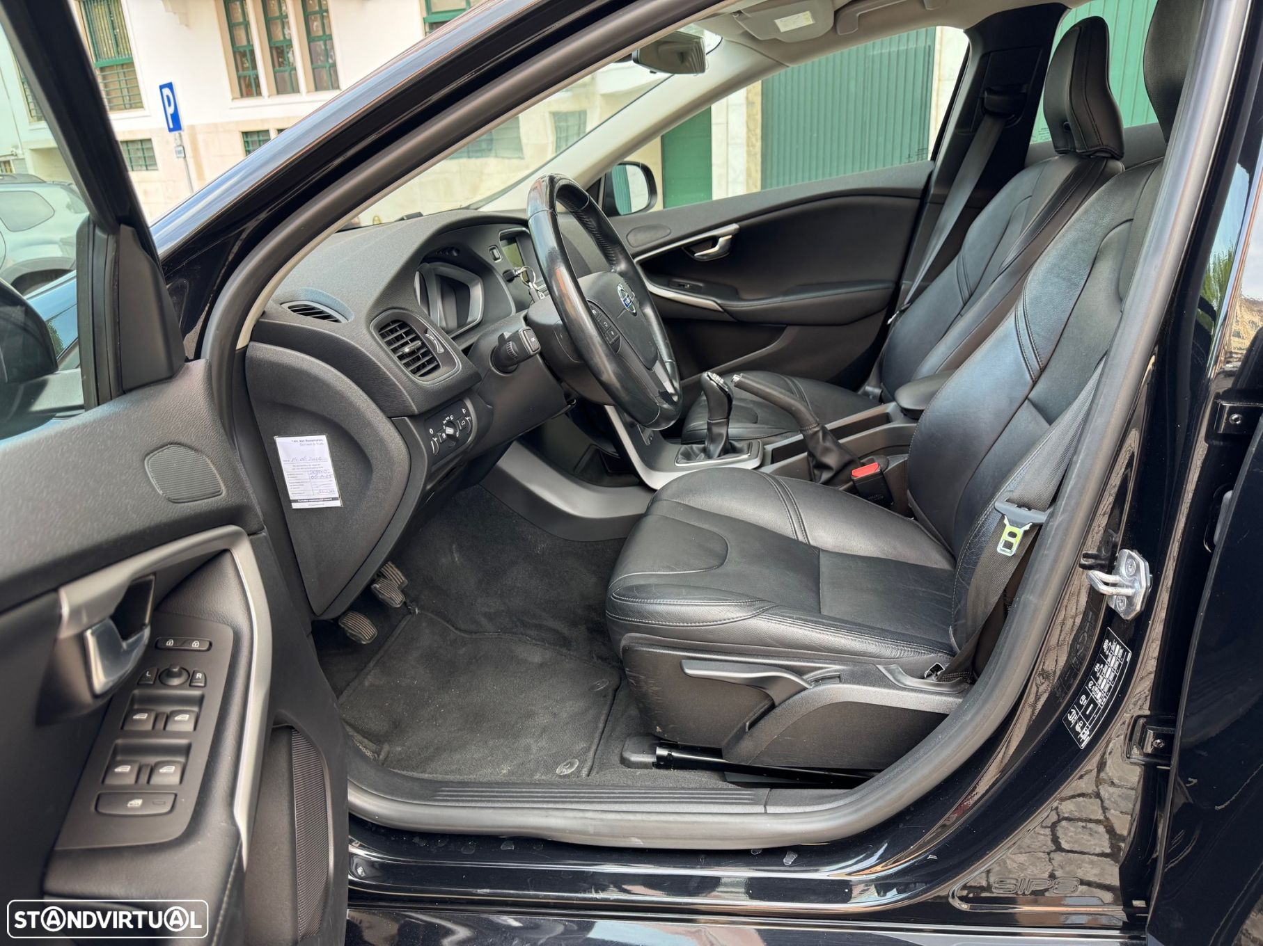Volvo V40 1.6 D2 Kinetic Eco - 9