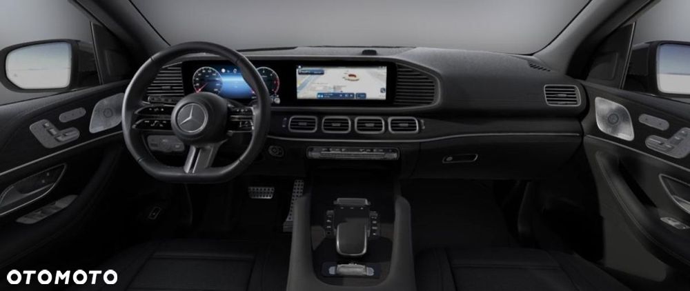 Mercedes-Benz GLS - 13