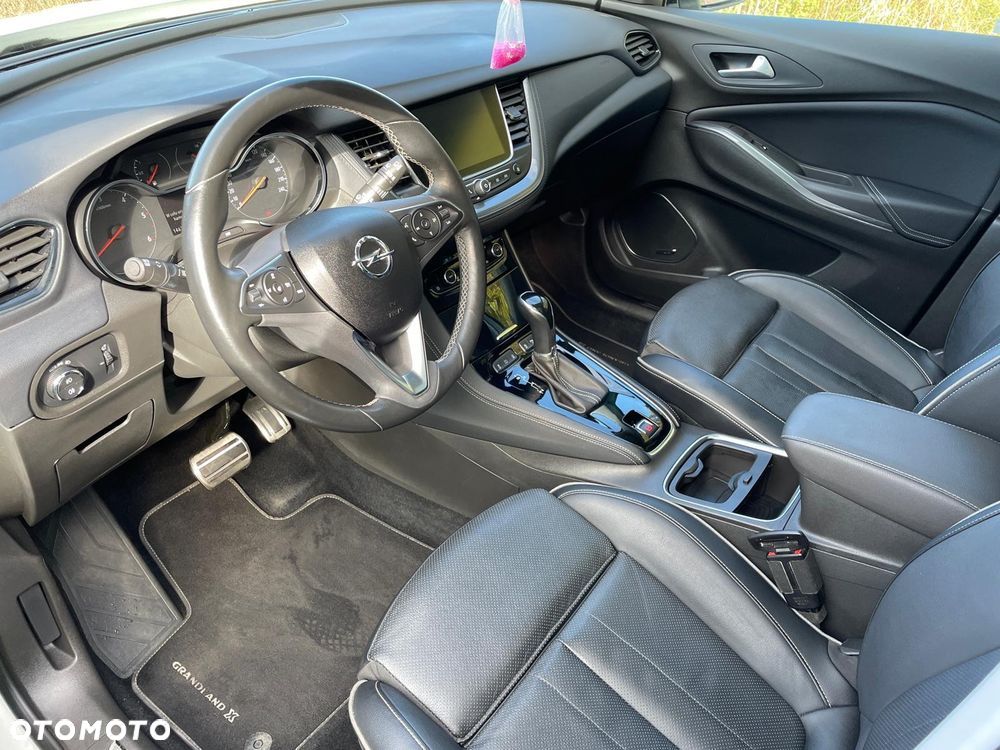 Opel Grandland X - 11