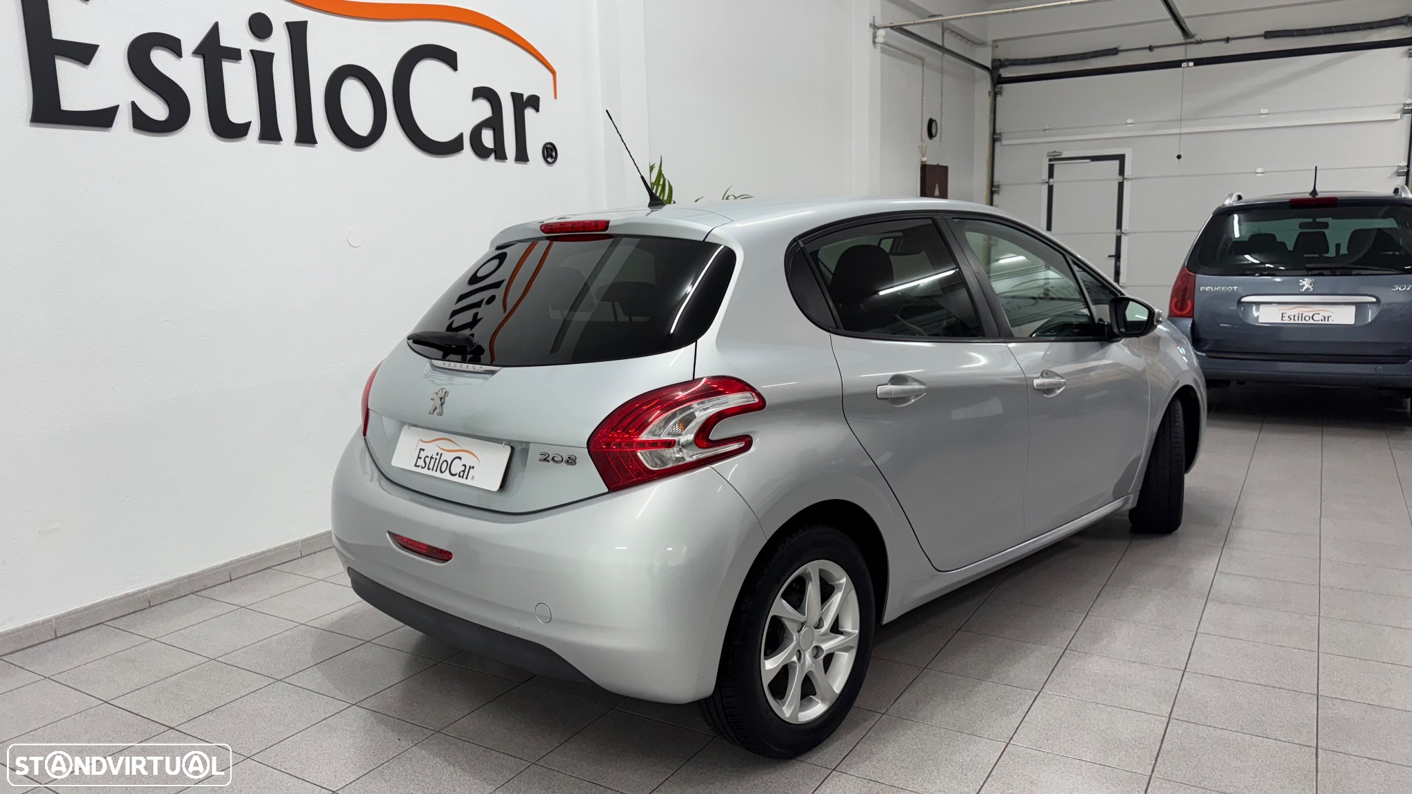 Peugeot 208 1.2 VTi Allure - 16