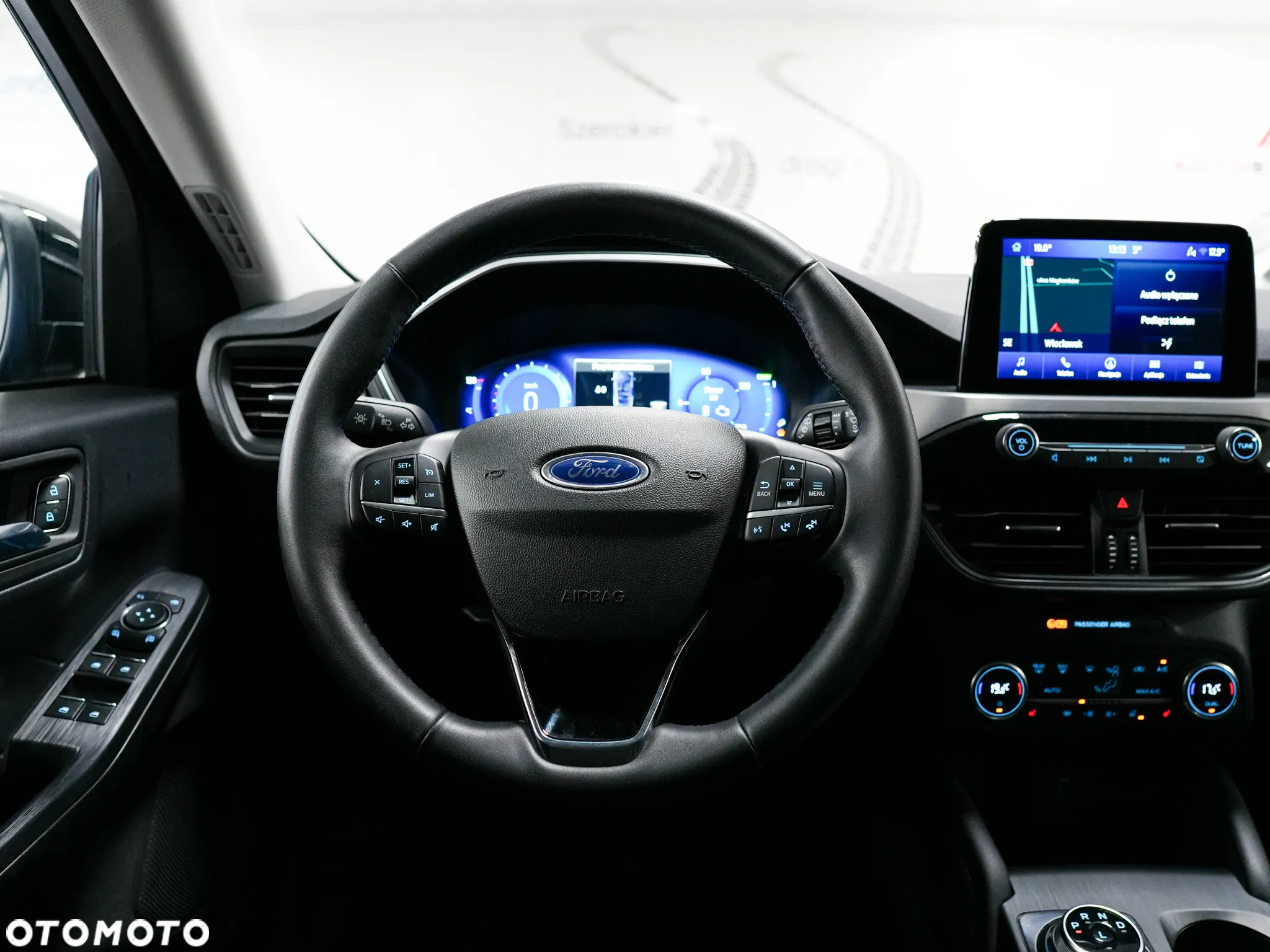 Ford Kuga - 33