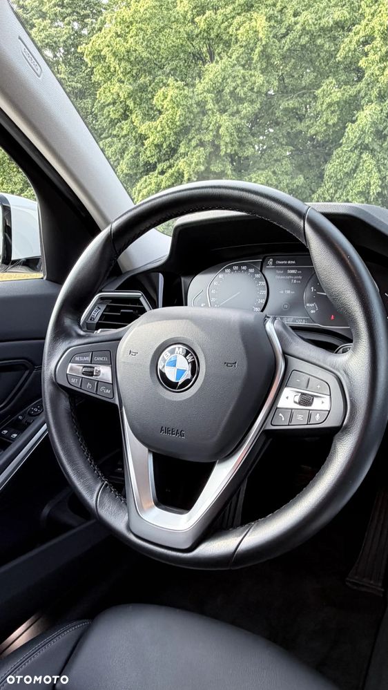 BMW Seria 3 318i Sport Line - 20