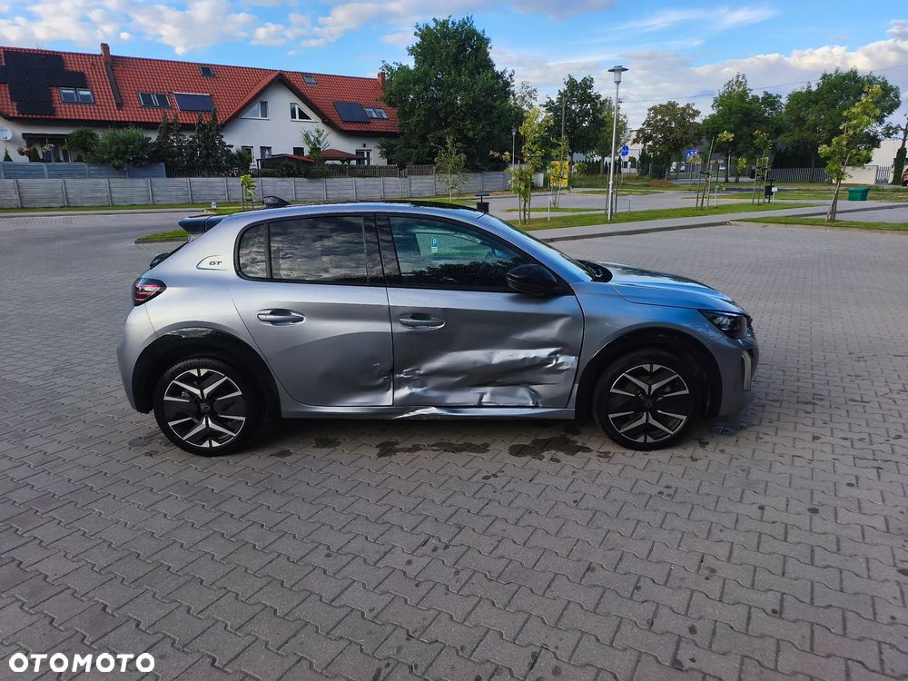 Peugeot 208 Hybrid 145 e-DSC6 GT - 4