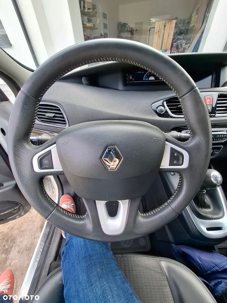 Renault Scenic 1.6 dCi Energy Bose Edition S&S - 4