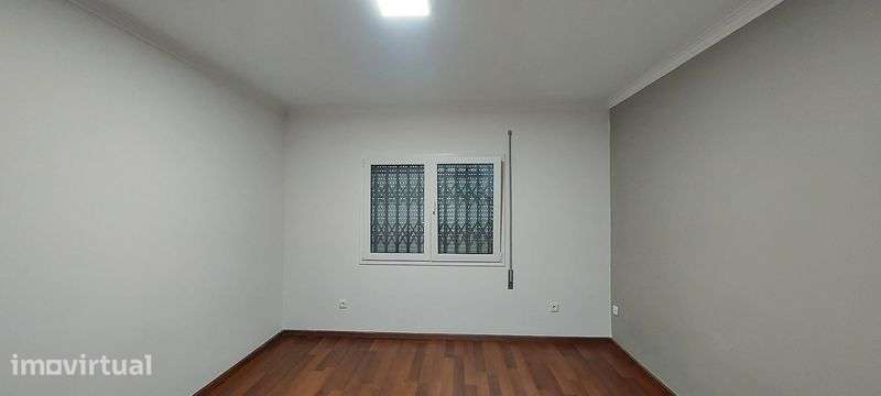 Apartamento para alugar  t2 num res do chão  com lugar de garagem. - Grande imagem: 3/9