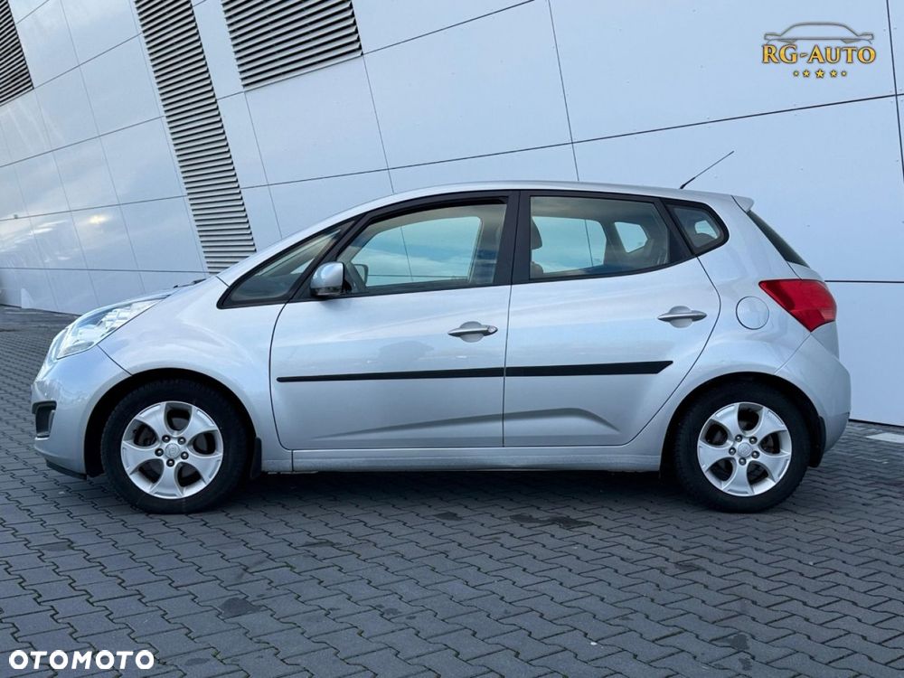 Kia Venga - 15
