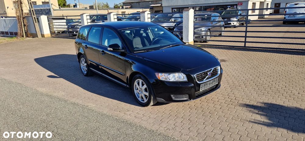 Volvo V50 1.6D DPF DRIVe Kinetic - 3