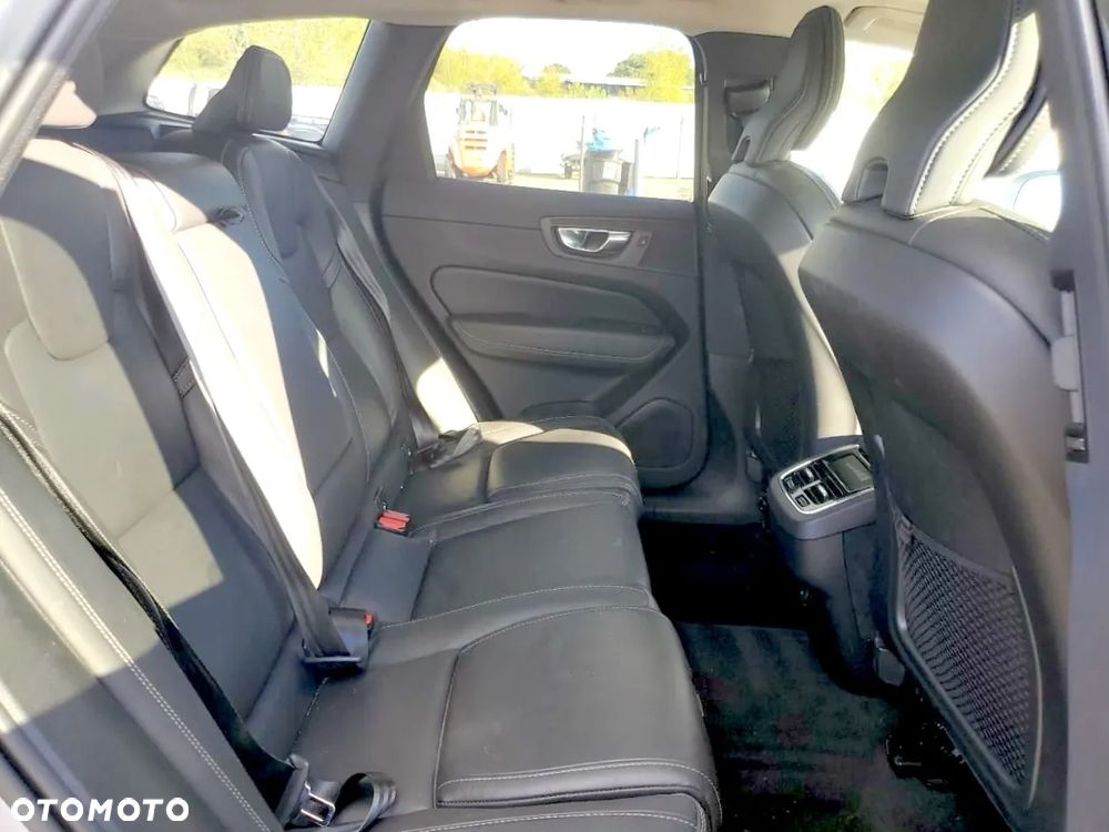 Volvo XC 60 B5 B AWD Geartronic Inscription - 11