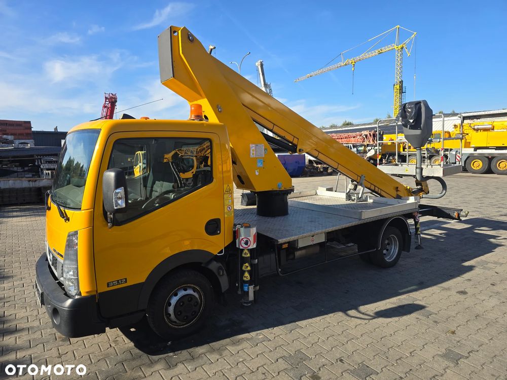 Nissan Cabstar