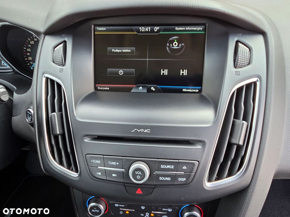 Ford Focus 1.0 EcoBoost Titanium - 25