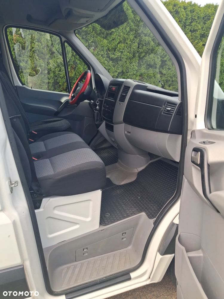 Volkswagen Crafter - 11