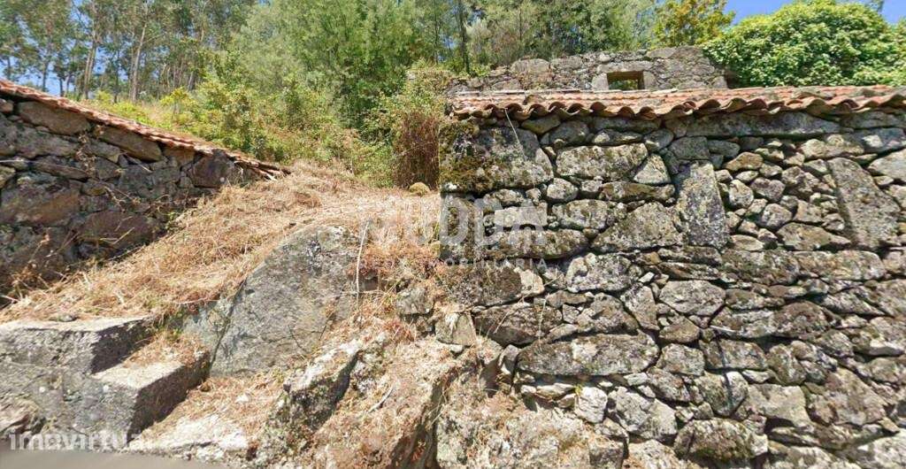 Oportunidade Única: Moradia em Pedra de 2 Pisos (Ruína) com 411m2 d - Grande imagem: 2/4