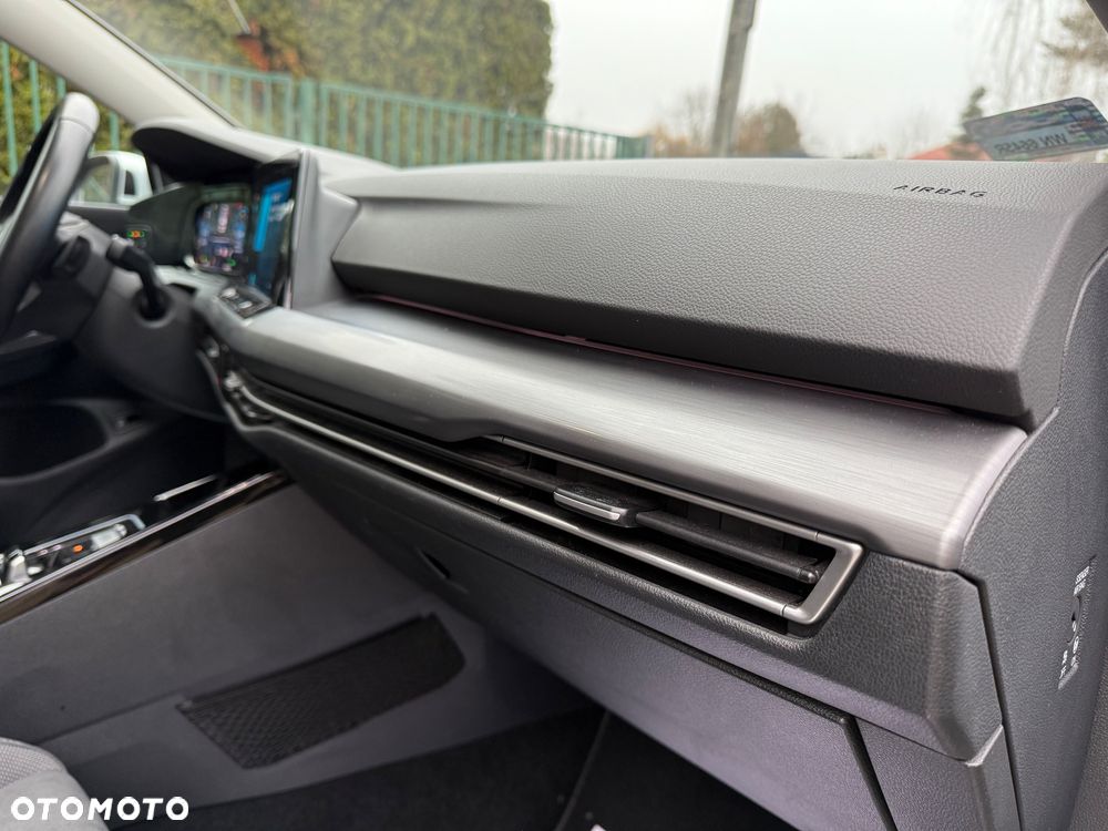 Volkswagen Golf - 20