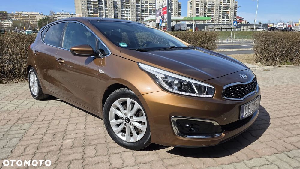 Kia Ceed 1.0 T-GDI ISG Dream-Team Edition - 3