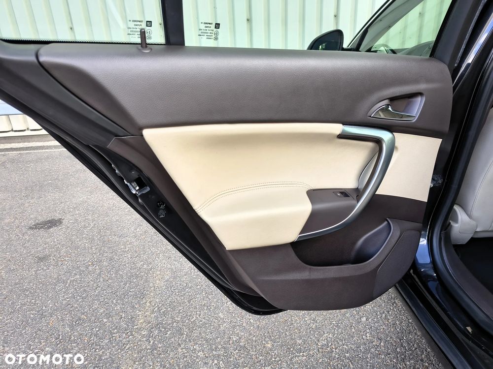 Opel Insignia 2.0 T Sport - 23