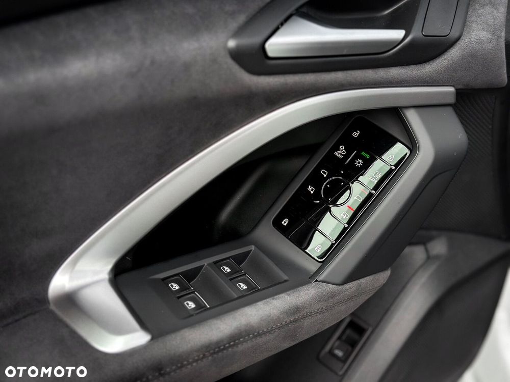 Audi Q5 Sportback - 16