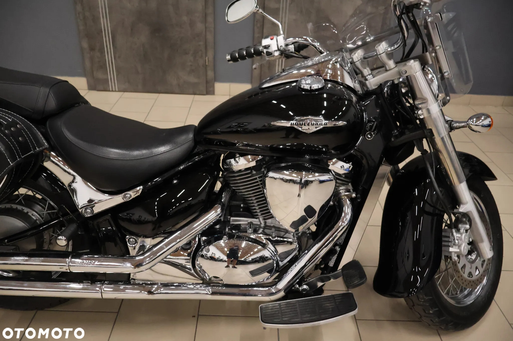 Suzuki VL 800 Volusia - Boulevard C50 - 2