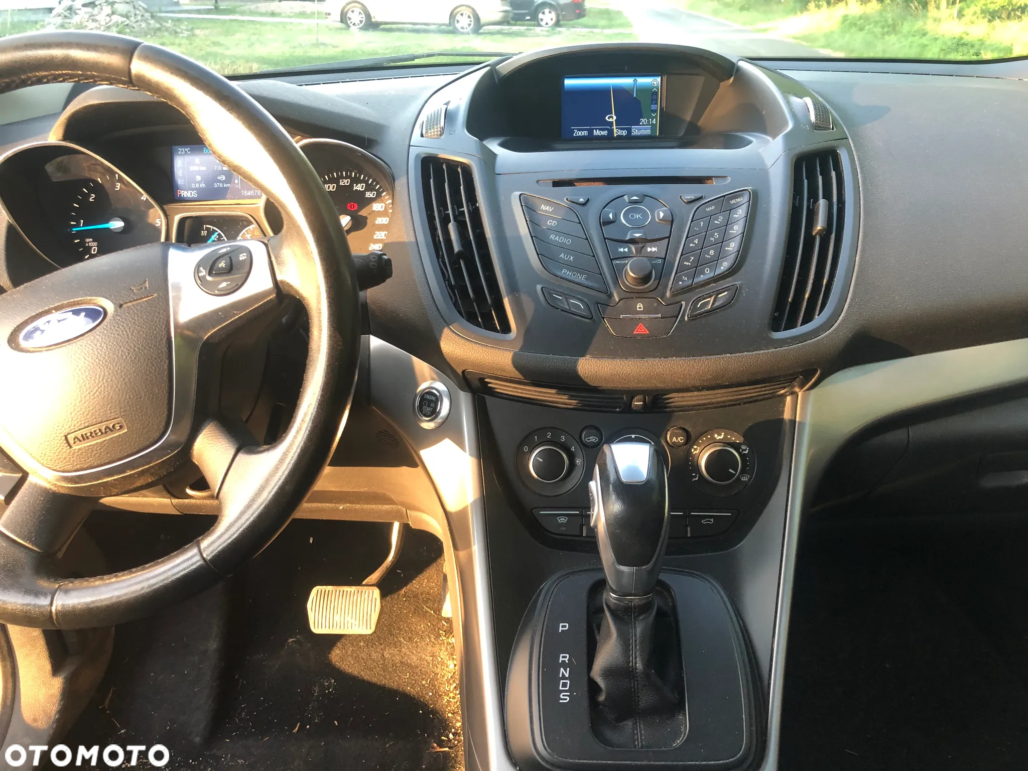 Ford Kuga - 8