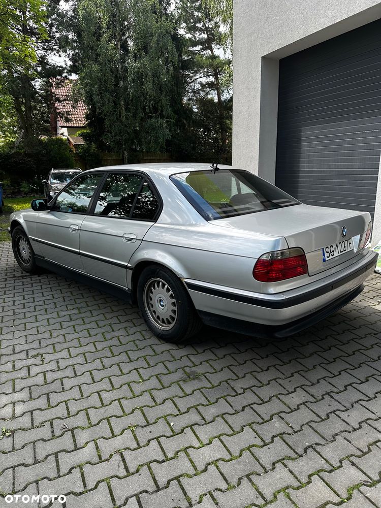 BMW Seria 7 - 4