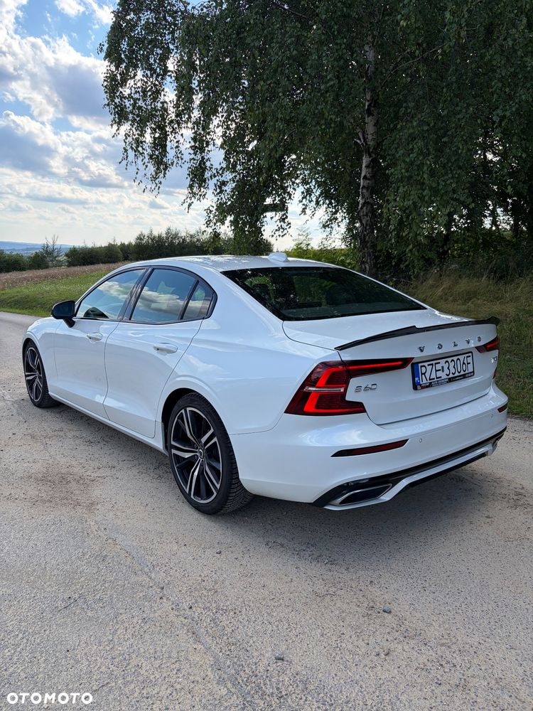 Volvo S60 T4 R-Design - 7