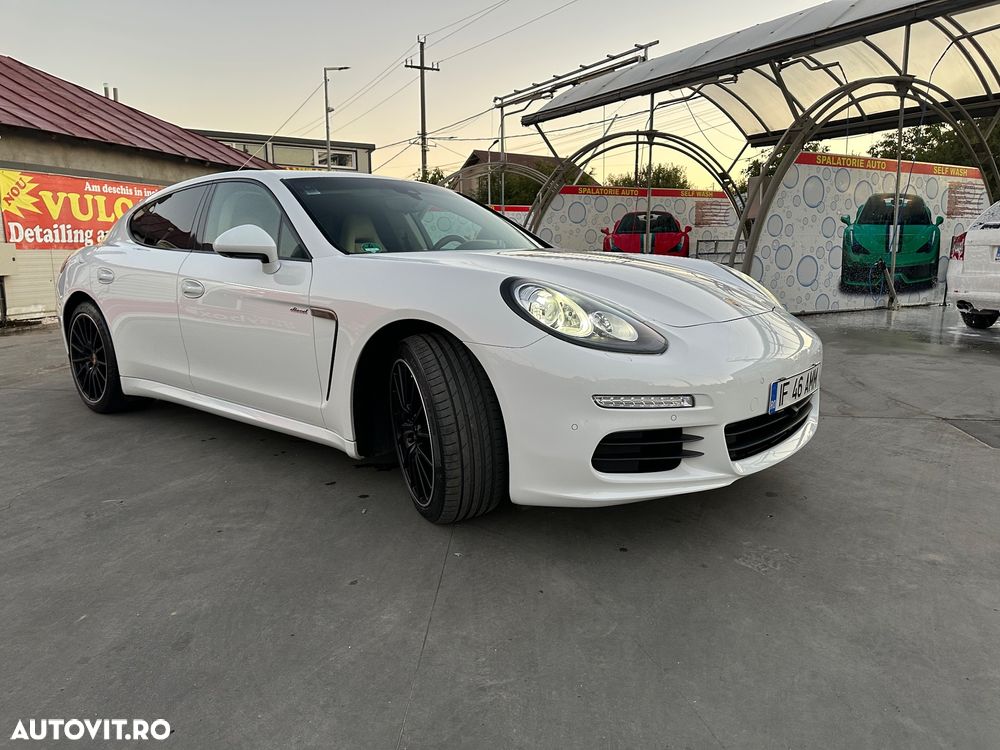 Porsche Panamera - 15