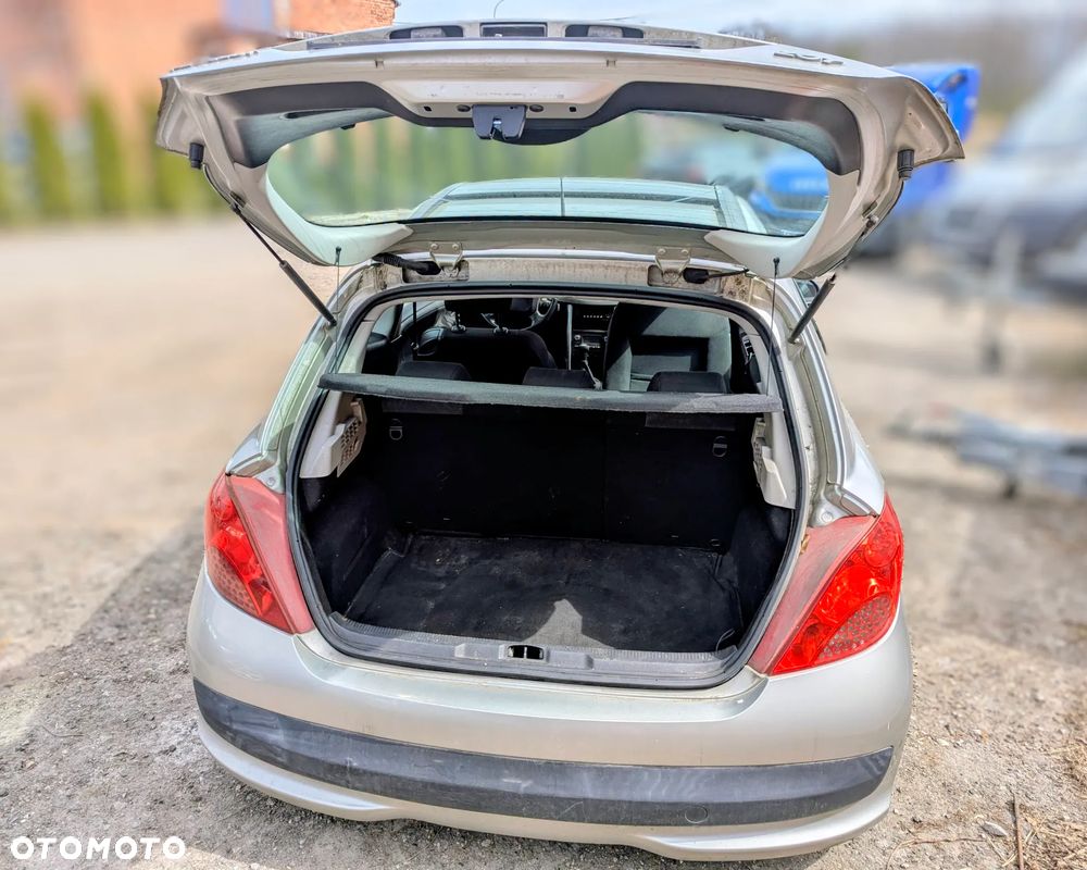 Peugeot 207 2006 1.4 i 16v 90 na części - 13