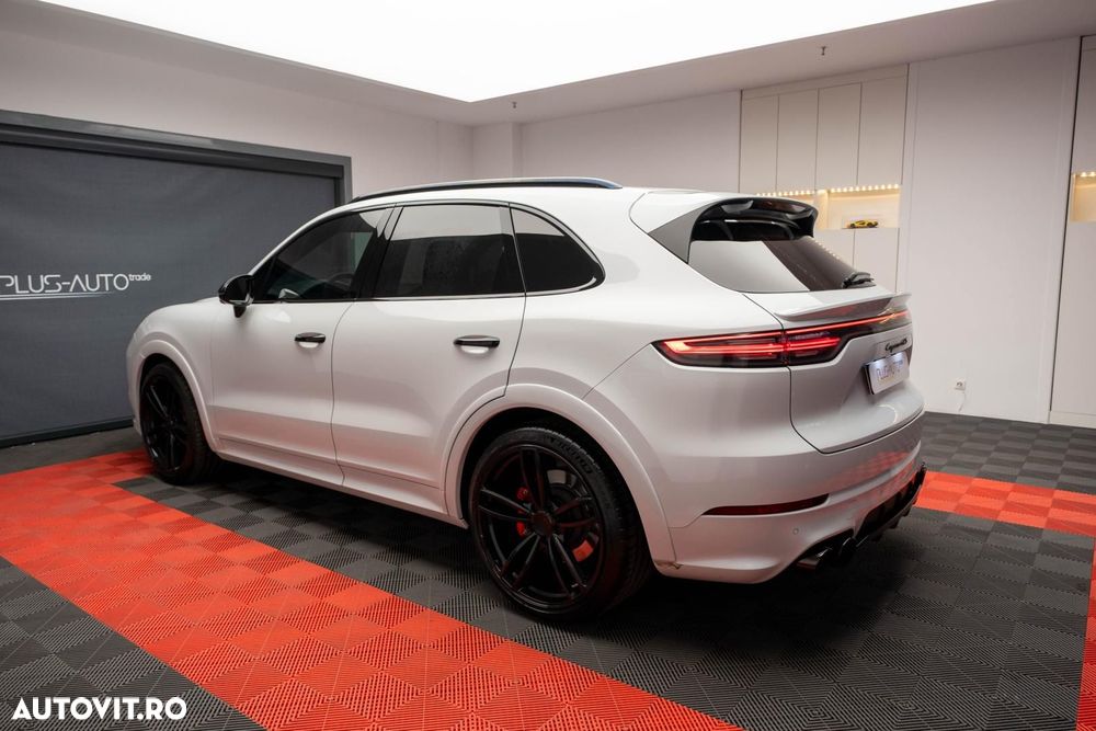 Porsche Cayenne GTS Tiptronic S - 20
