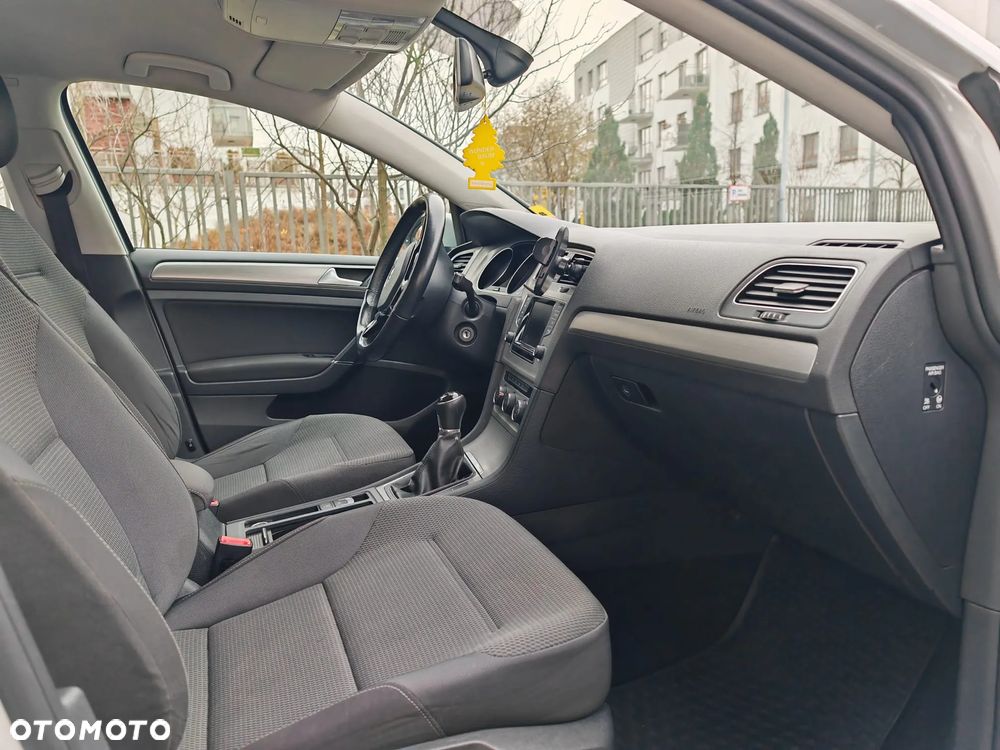 Volkswagen Golf 1.6 TDI BMT Comfortline - 8