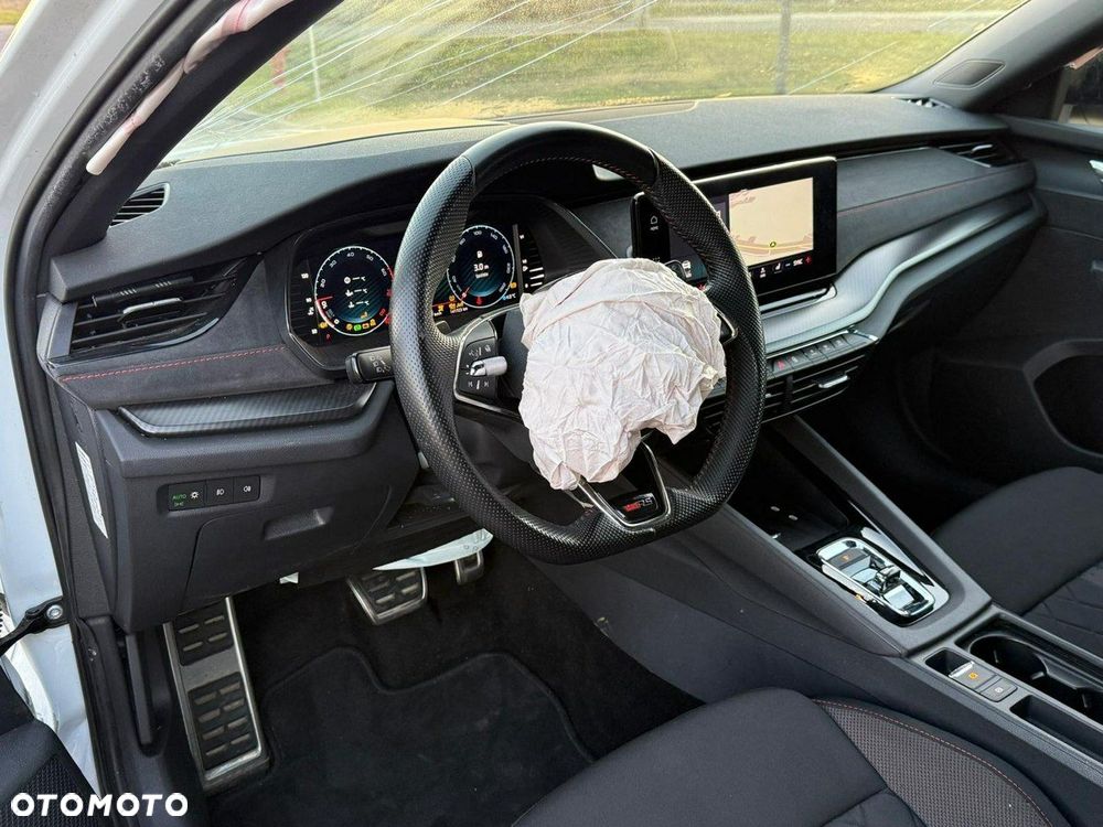 Skoda Octavia 2.0 TSI RS DSG - 11