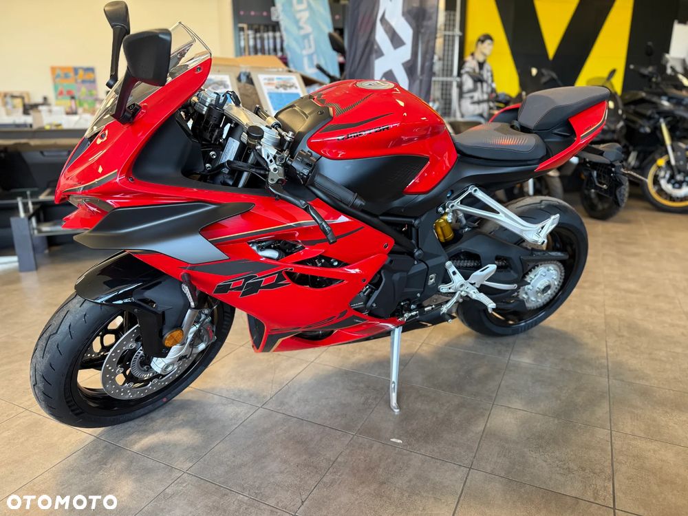 QJMOTOR SRK 921RR - 2