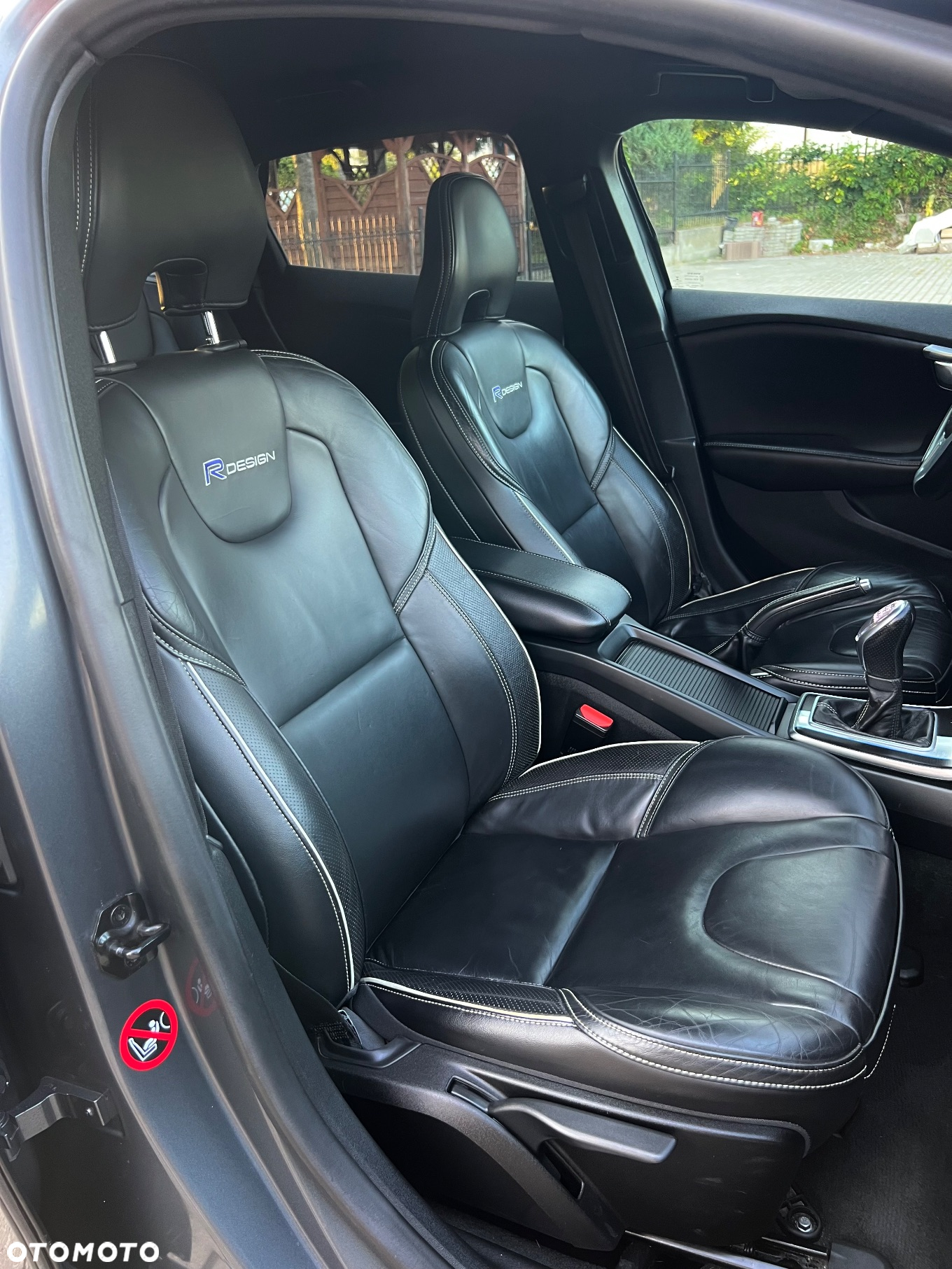 Volvo V40 D3 R-Design Summum - 19