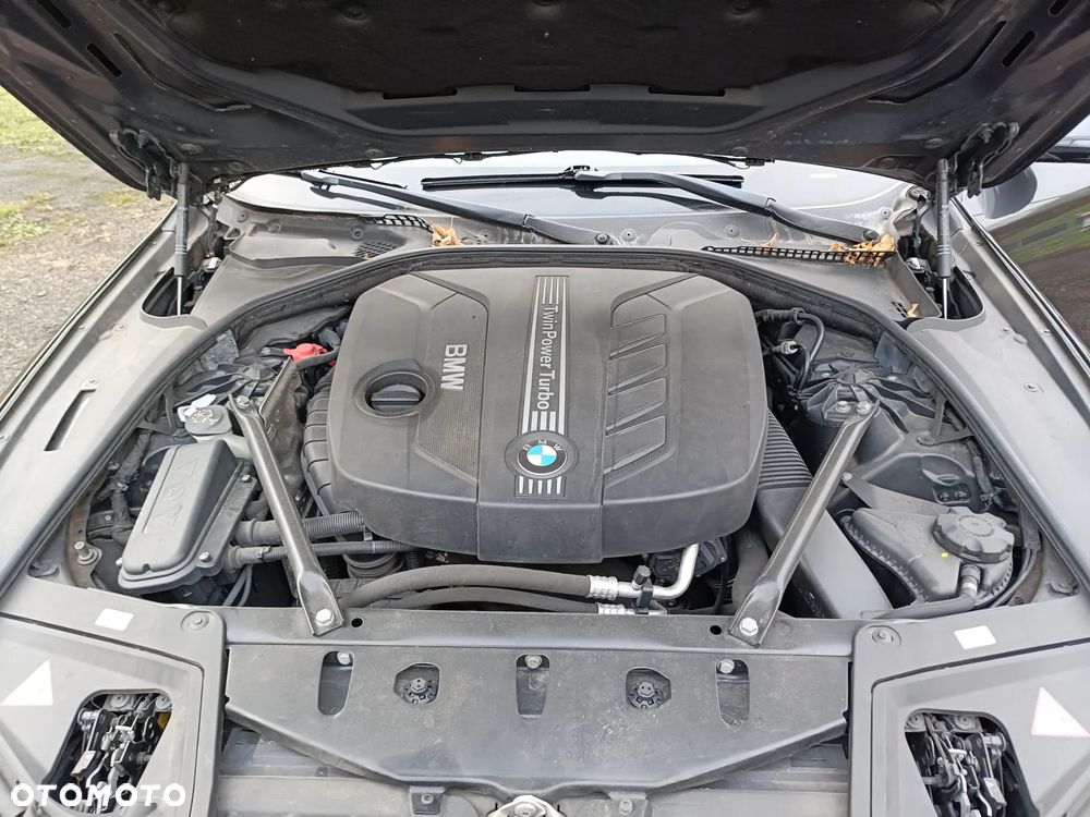 BMW Seria 5 520d Luxury Line - 11